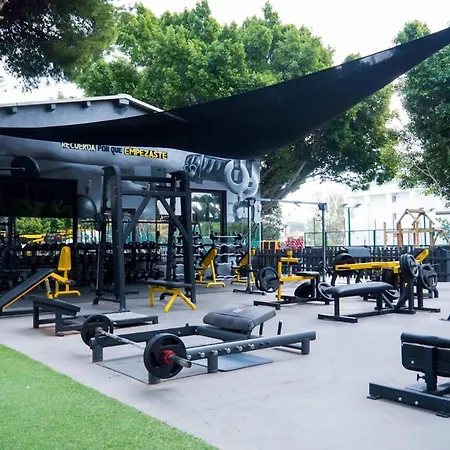 Feriehus Puerto Banus Swim Real Paddle Club Sisu Marbella