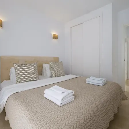 Vakantiehuis Puerto Banus Swim Real Paddle Club Sisu *