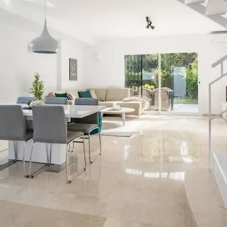 Holiday home Puerto Banus Swim Real Paddle Club Sisu