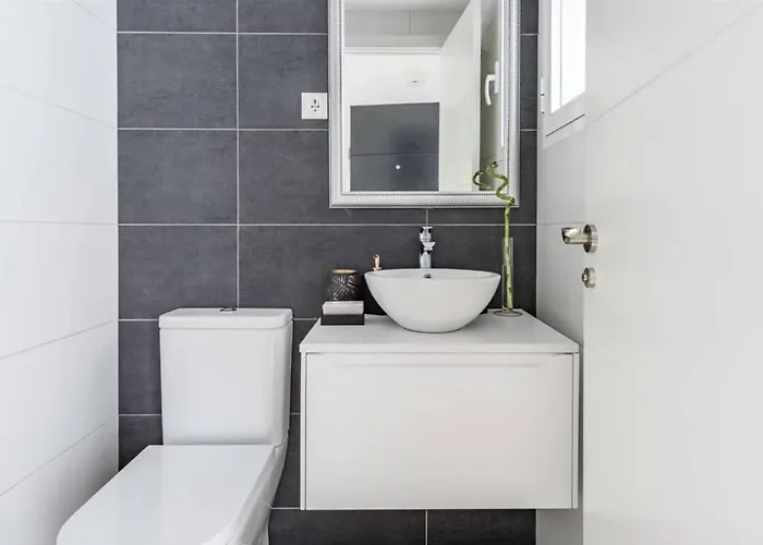 Puerto Banus Swim Real Paddle Club Sisu *