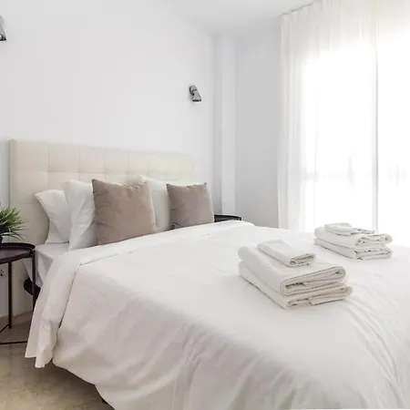 Puerto Banus Swim Real Paddle Club Sisu *