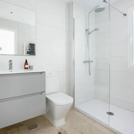 Puerto Banus Swim Real Paddle Club Sisu * ماربيا