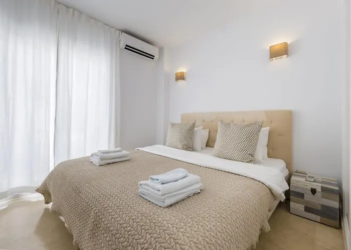 Puerto Banus Swim Real Paddle Club Sisu *